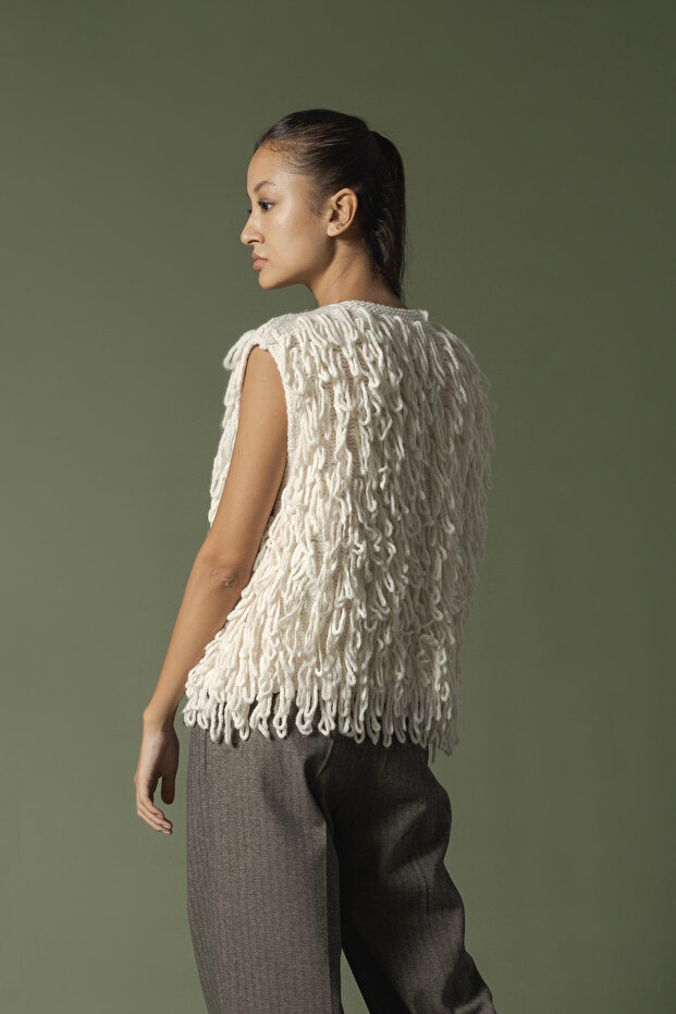 PÜSKÜLLÜ YELEK - 4