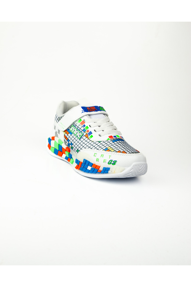 03 White Boys' Sports Shoes