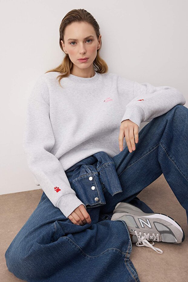 Kar Melanj Cat Mom Grafikli Nakışlı Regular/Normal Kalıp Kalın Örme Sweatshirt TWOAW26SW00200 - 2