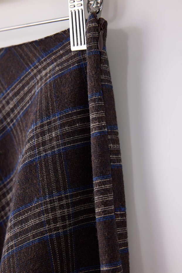 Kahverengi Ekoseli/Kareli Flanel Dokuma Kloş Midi Etek TWOAW26ET00172 - 6