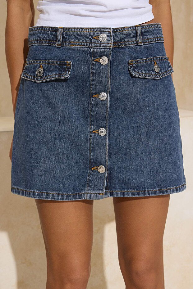 Mavi Düğme Detaylı Mini %100 Pamuk Denim Etek TWOSS26ET00007 - 3