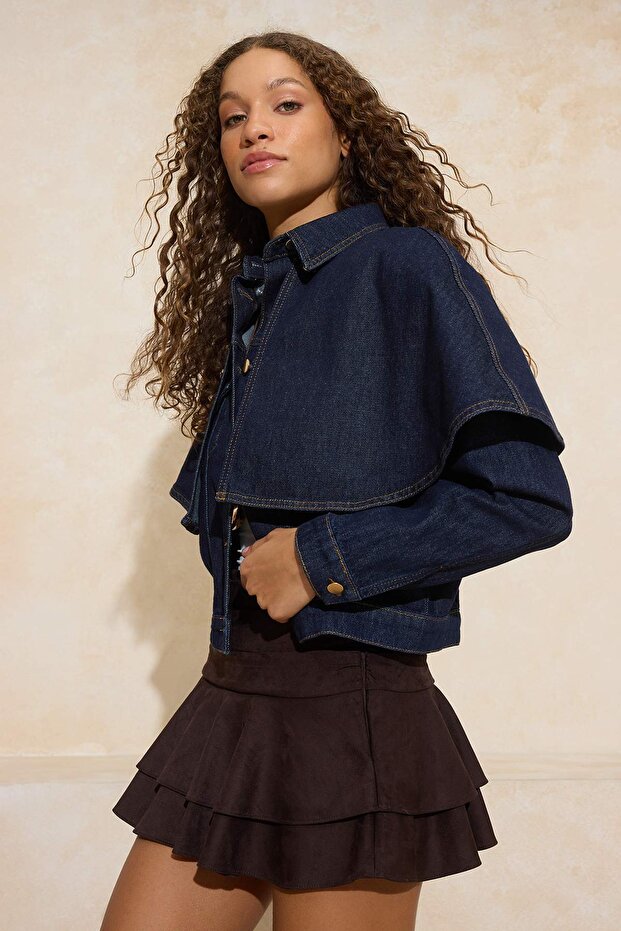 Özel Koleksiyon Koyu Mavi Çıkarılabilir Pelerinli Denim Panço Ceket TWOAW26CE00001 - 1