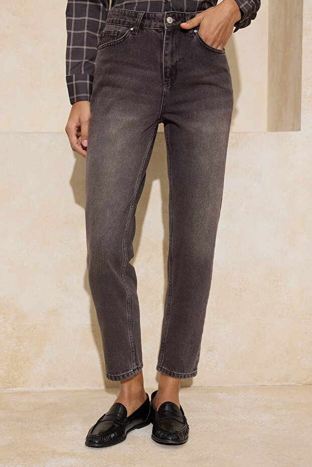Kahverengi Vintage Yıkama Yüksek Bel Bilek Boy %100 Pamuk Mom Jeans TWOSS26JE00015 - 3