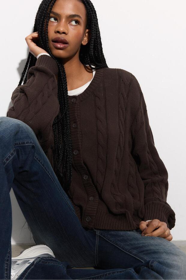 Düğmeli örgü triko hırka - 4