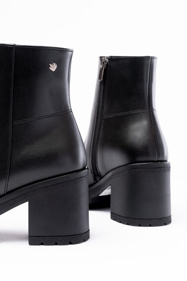 Siyah Botlar - 3