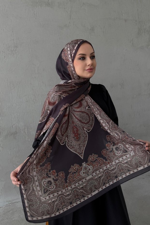 Brown Hüma Authentic Indian Silk Shawl