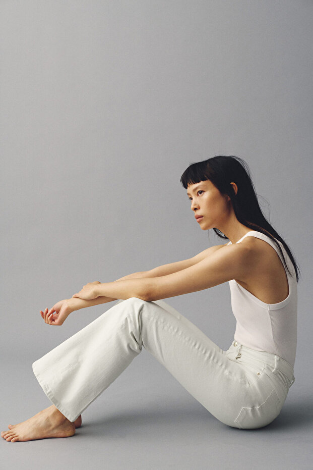 Flared High Jeans - 1