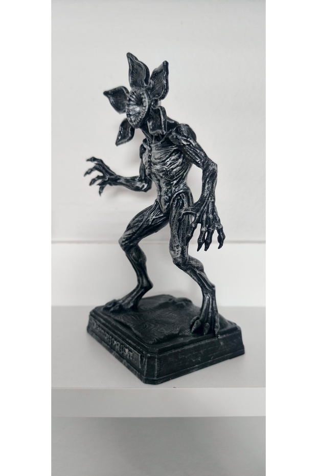 Stranger Things Demogorgon Figürü 20cm - 6