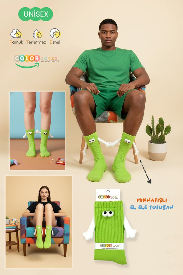 1 Pair of Green Hand-In-Hand Magnetic Socks Set (Unisex) Without Heels