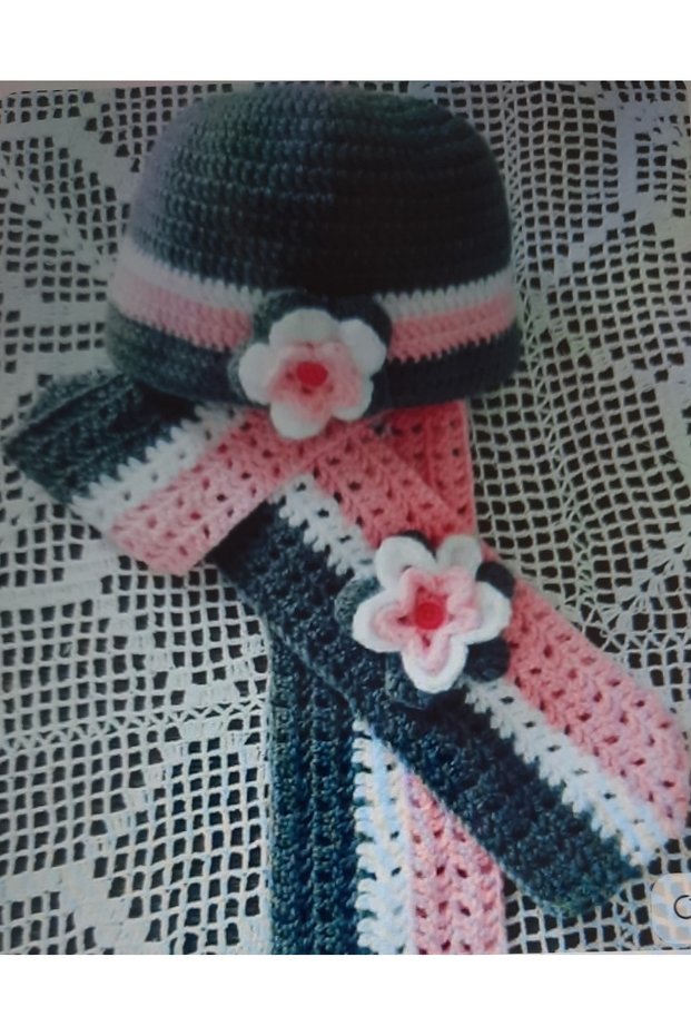Megahan Hand-Knitted Children's Pink Scarf and Beanie Set