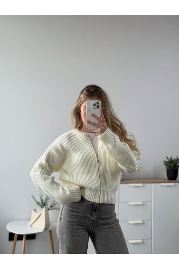Women's Ecru Zippered Knitwear Cardigan