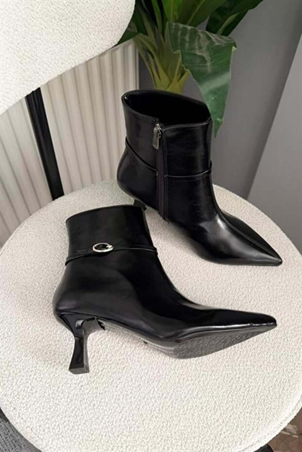 Women's Fairy Black Buckle 7cm Heeled Pointed Toe Zippered Boots