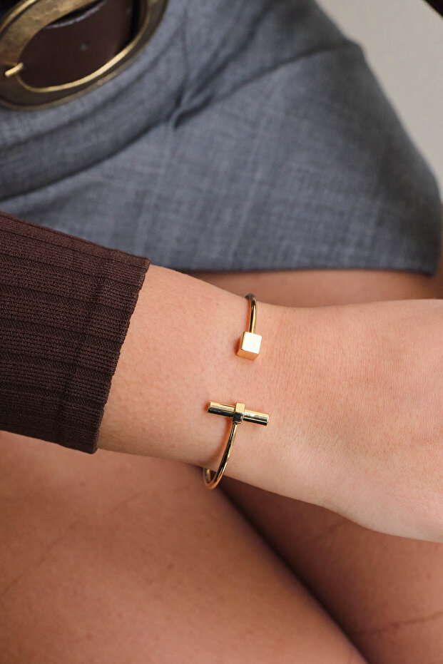 Vip Bracelet with Cubes and Cylinders, Free Size, Adjustable Size