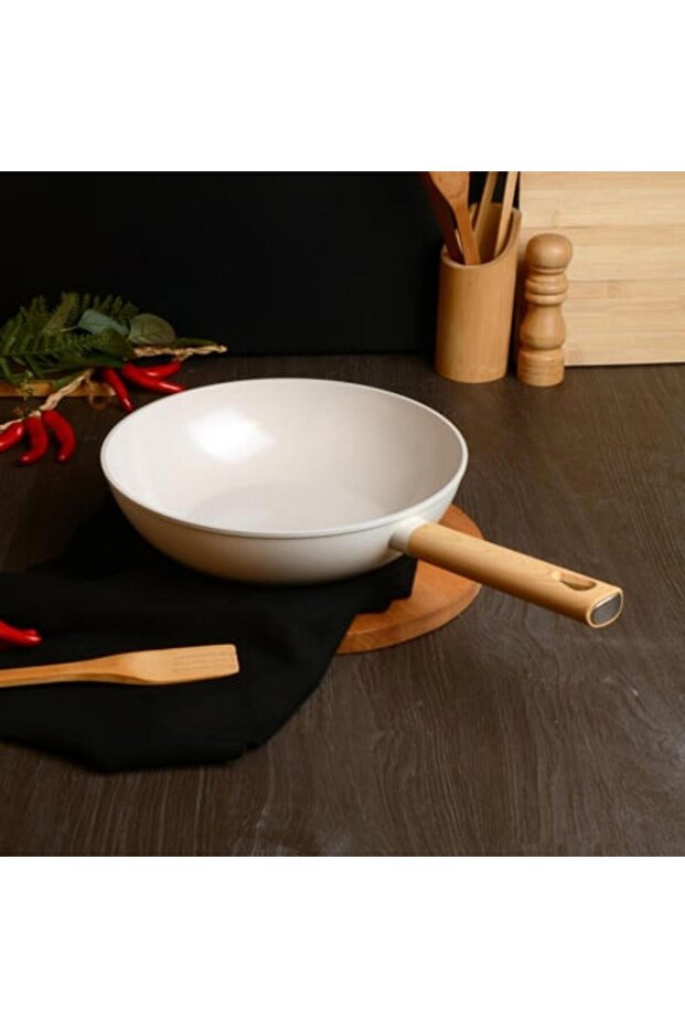 28 cm White Wooden Handle Wok Pan