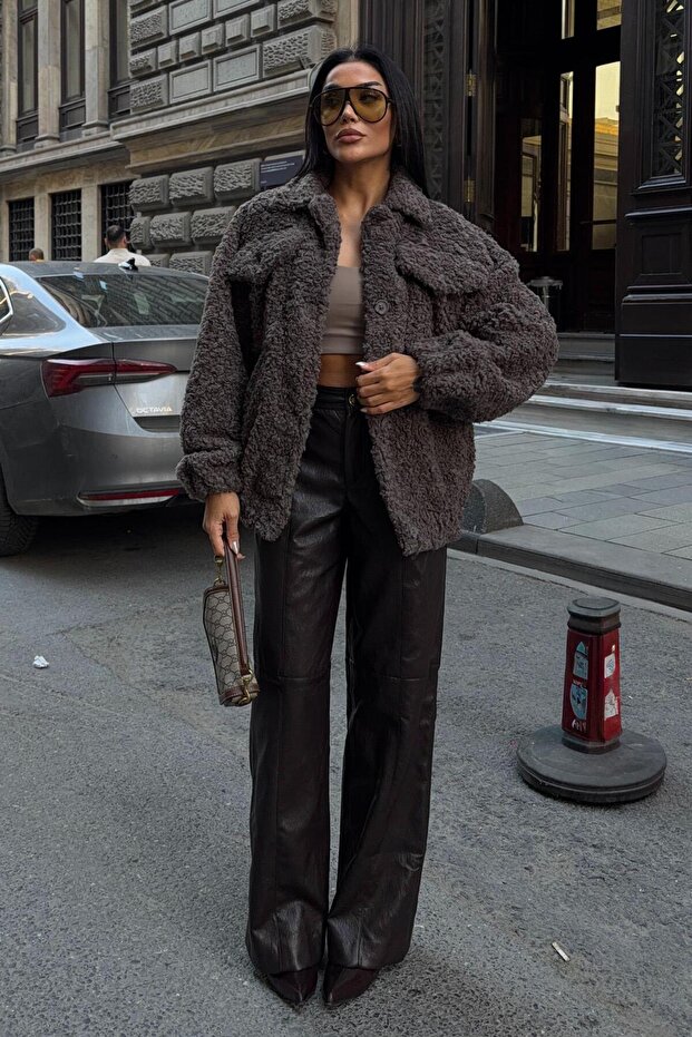 سترة أساسية من القطيفة باللون الرمادي مع جيب على الياقة 7102 - 2