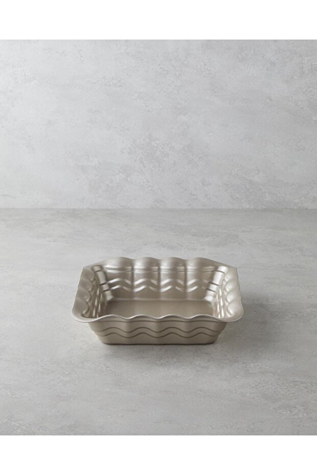 Patisserie Prince Baking Dish, Champagne, 25X25 cm