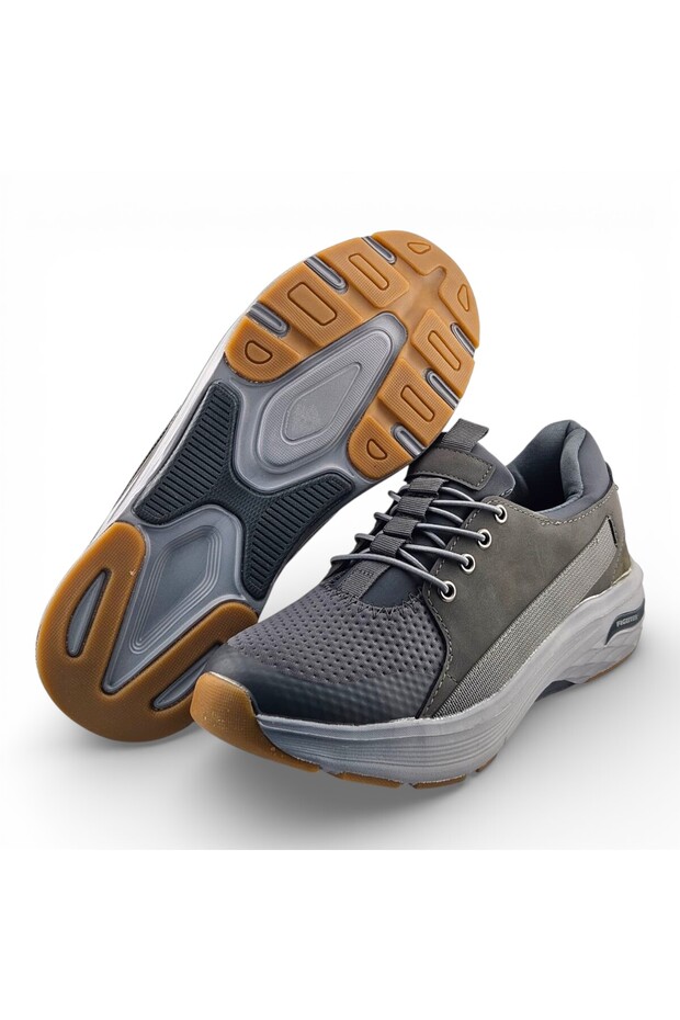 أحذية رياضية من سلسلة Fighter X - 4