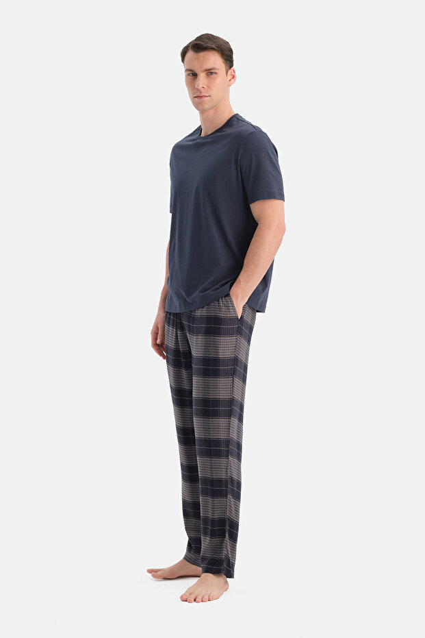 Multicolor Plaid Viscose Woven Trousers