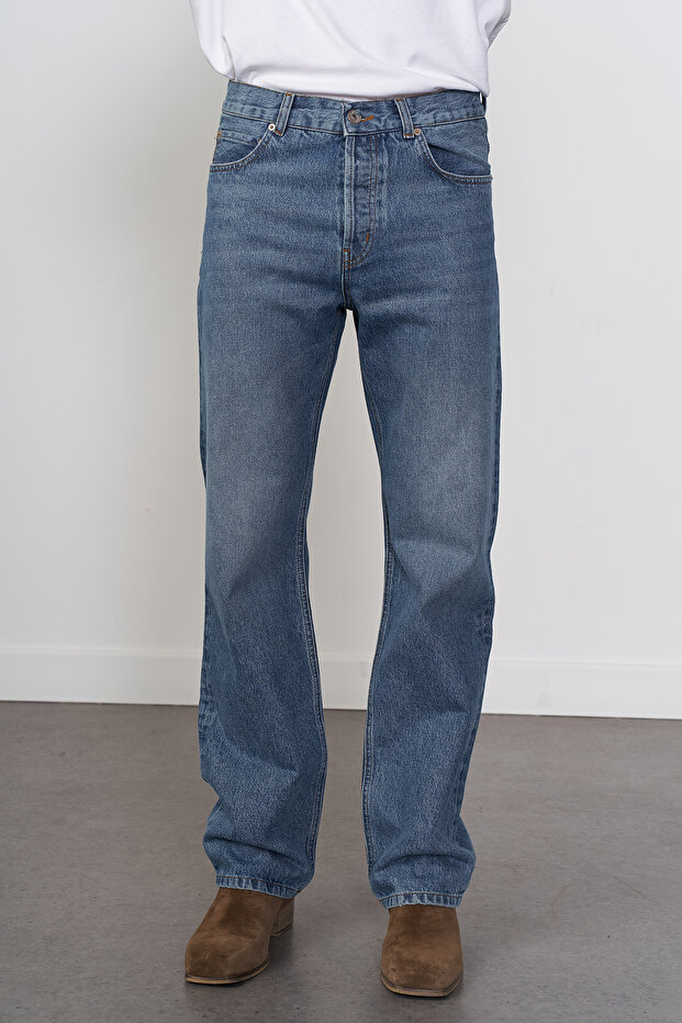 Straight Fit Jean - 3