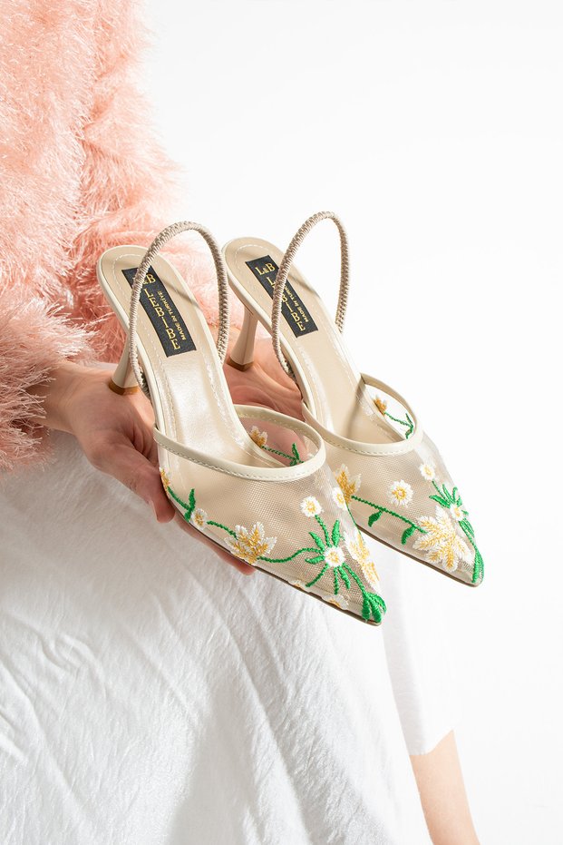 Daisy Floral Embroidered Tulle Textured 7cm Band Beige Heeled Shoes