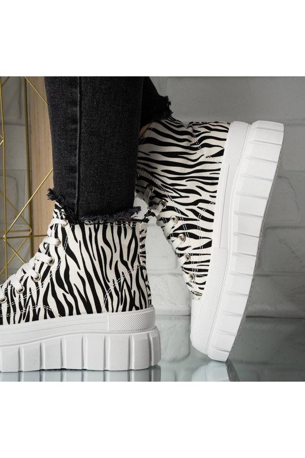 Sneakers dama din material textil Rihanna 2