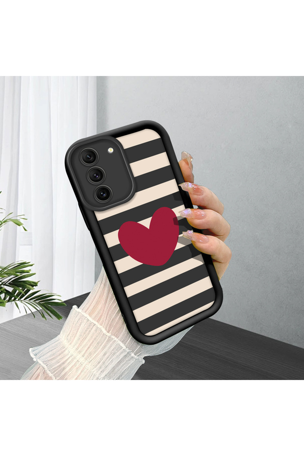 Samsung Galaxy S21 Fe 5g Compatible Black Silicone Heart Pattern Lens Protection Shock Absorbing Flexible Case