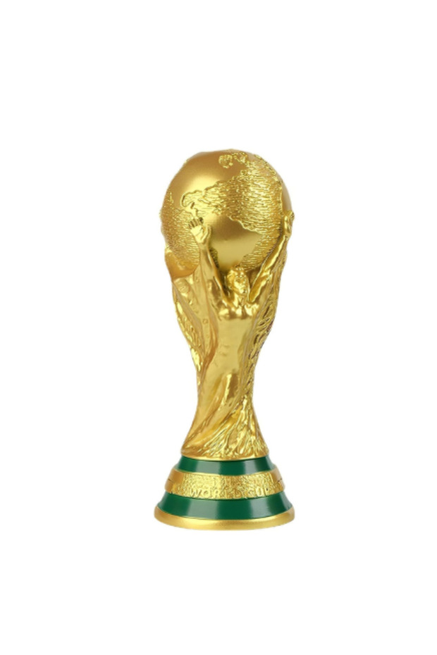 كأس بتصميم طبق الأصل من كأس العالم