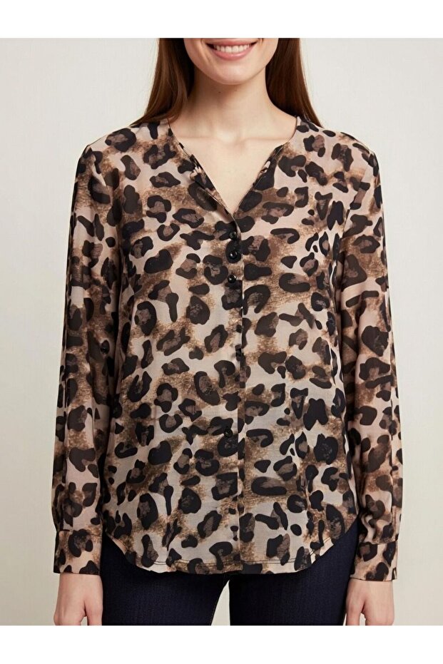 بلوزة نسائية من قماش بطبعة الفهد بزرين - 2