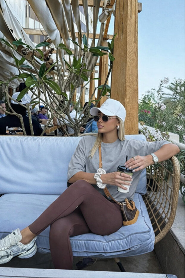 تي شيرت عادي للجنسين