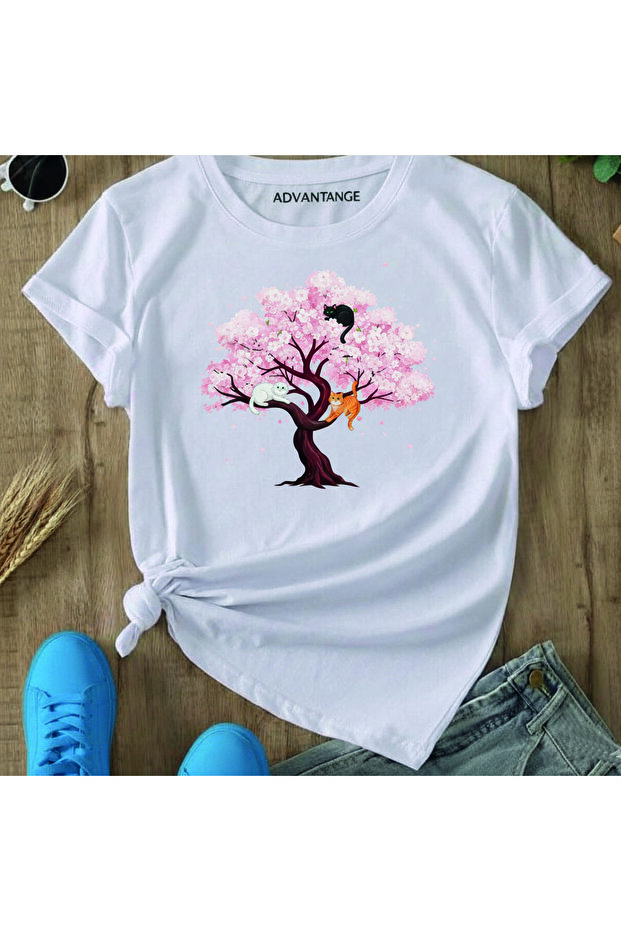 Carlota Women's Oversized T-Shirt with Cat and Sakura Tree Design
