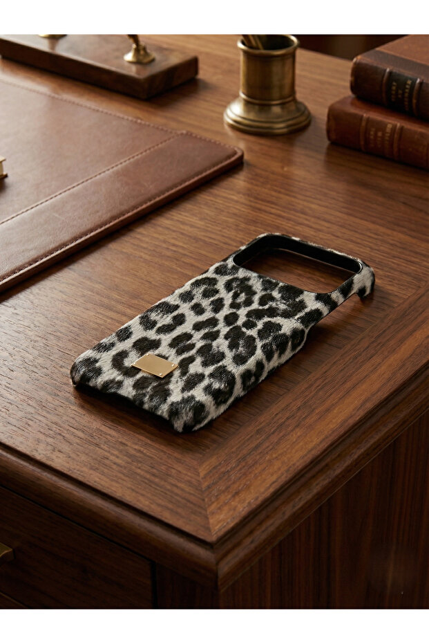 iPhone 17 Pro Max Compatible Leopard Pattern Shockproof Luxury Phone Case - 2