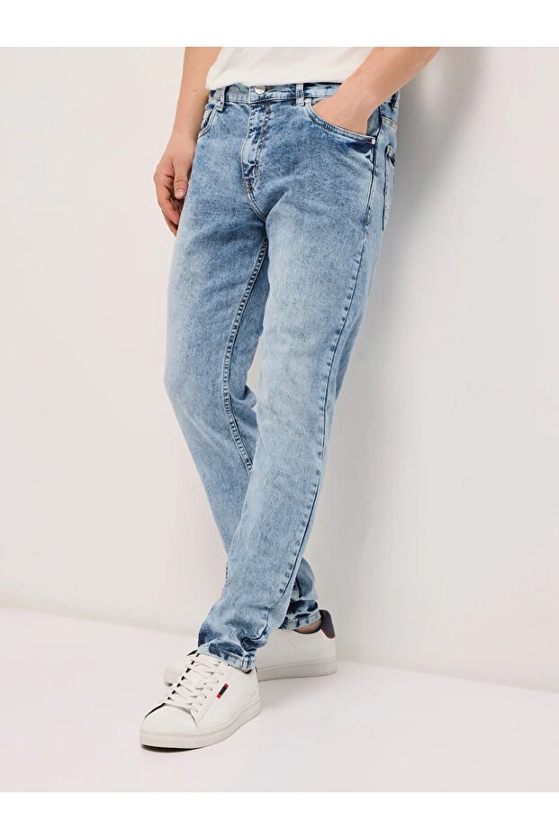 Men’s Regular Fit Denim Jeans with Stretch, Stylish Look & All-Day Comfort