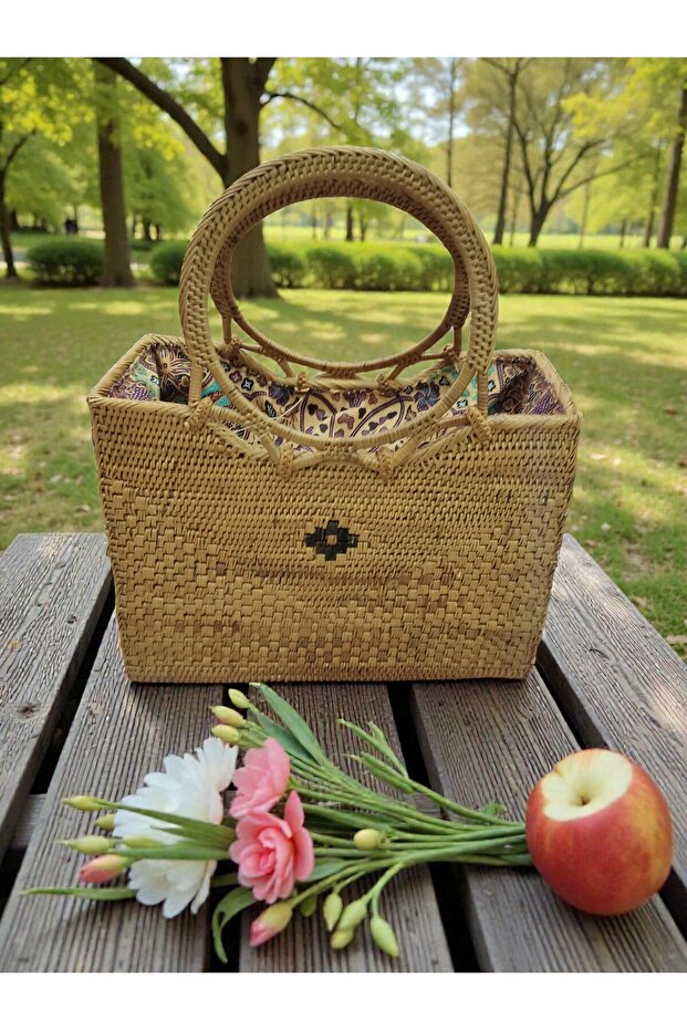 Handmade Genuine Rattan Women's Shoulder Bag - Classic Plain Weave Bohemian Straw Bag (26X20 cm)