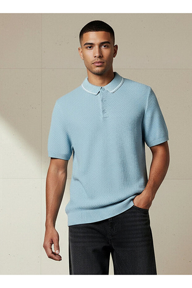 Men Short Sleeves Textured Polo T-shirt