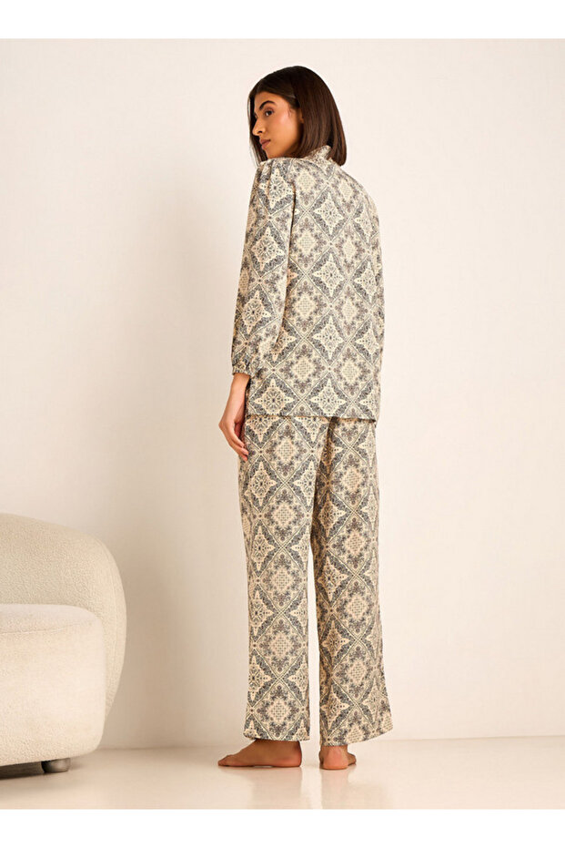 طقم بيجاما مكون من قطعتين (قميص وبنطال) - 3