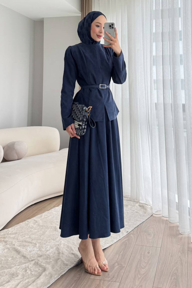 Dila Cupra Tansel Fabric Belted Hijab Set - Navy Blue