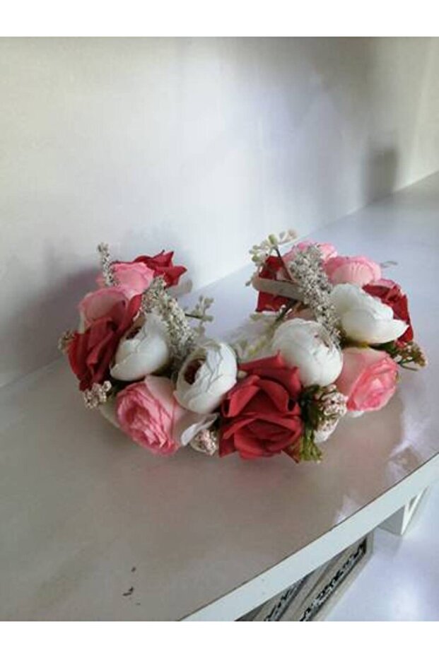 تاج من الزهور الاصطناعية - 1
