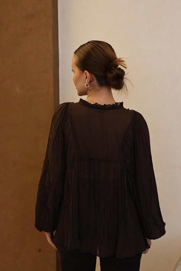 Fırfır Detaylı Siyah Gömlek - 4