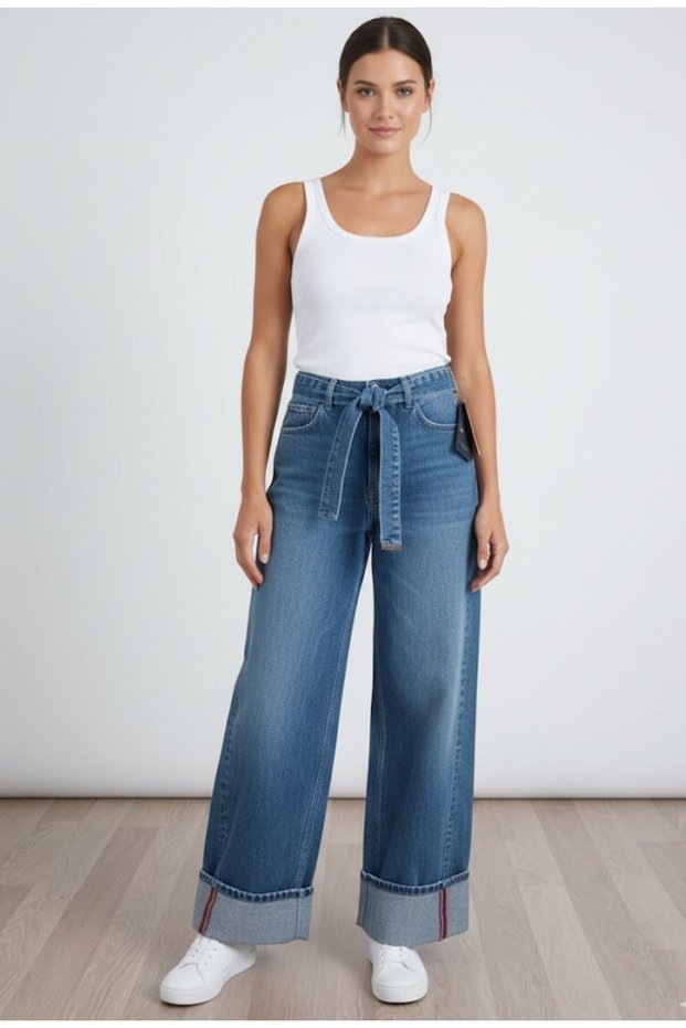 Women's High Waist, Foldable Wide Leg (Wide Leg) Belted Jeans,