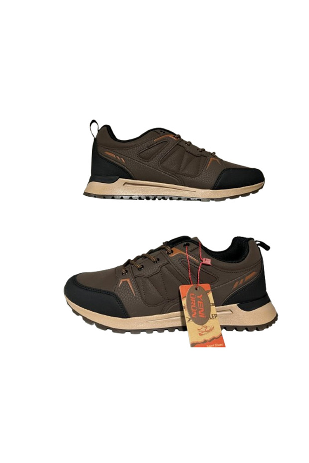 Men's sports shoes