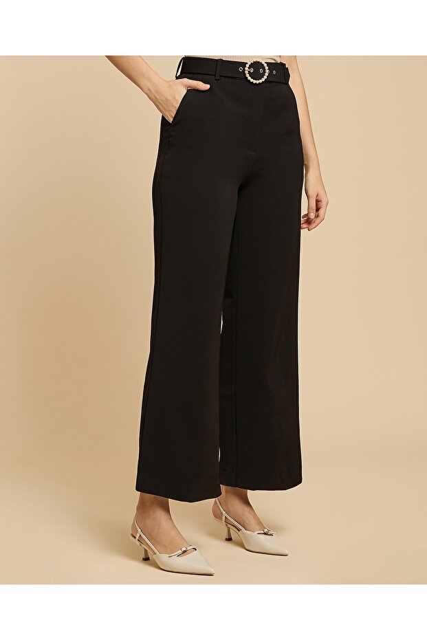 بنطال أرجل واسعة موحد مع إغلاق بأزرار - 3