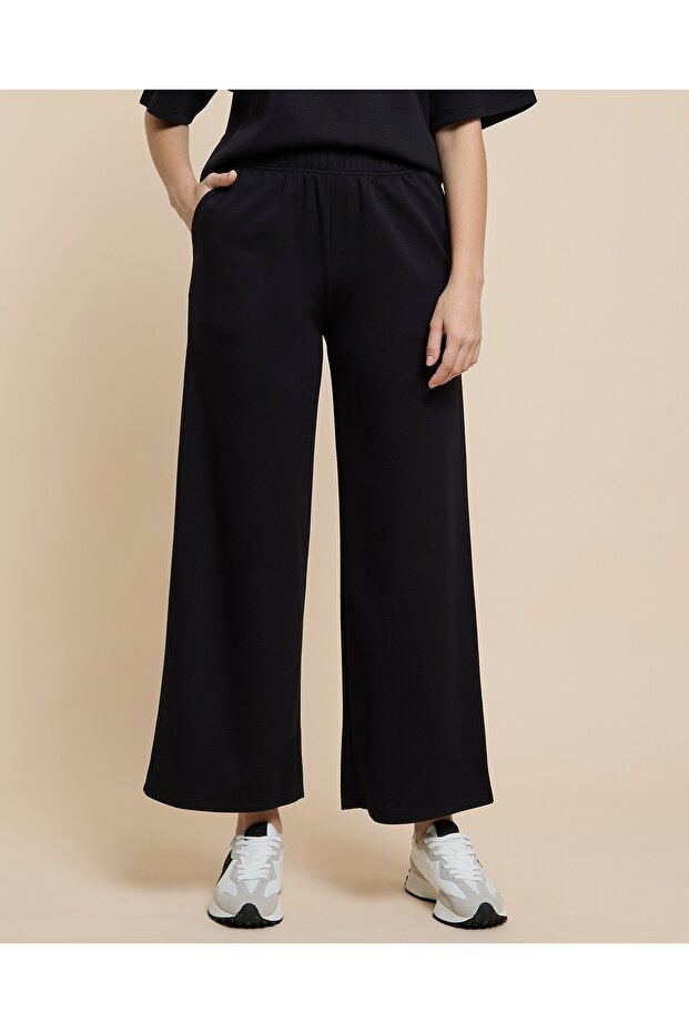 Solid Wide Leg Pants with Elastic Waist
