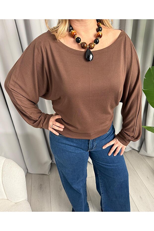 بلوزة سيلفيا الأساسية باللون البني - 2