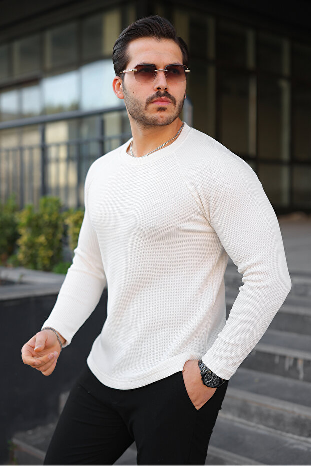 سترة بيضاء برقبة دائرية من Trend Basic قصة ضيقة للرجال - 2