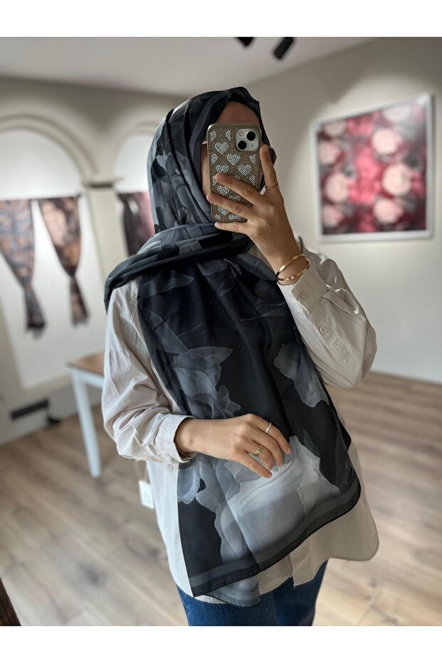 شال أسود منقوش ناعم - 2