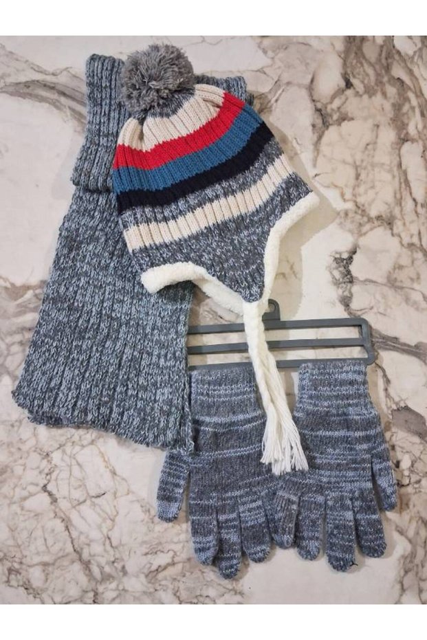 Girl and Boy Waiter Size 3-Piece Fleece-Lined Scarf, Beanie, and Gloves Set