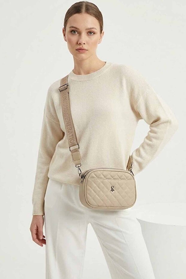 Women's Quilted Crossbody Bag (Width 25 cm X Length 17 cm X Depth 6 cm)