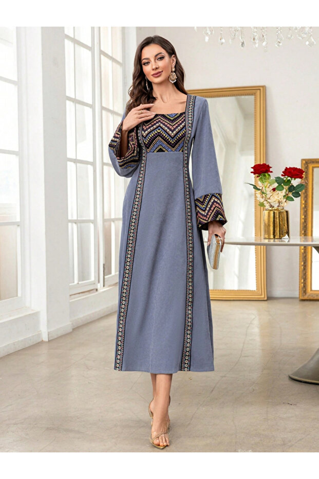 Women Graphic Print Square Neck Jalabiya