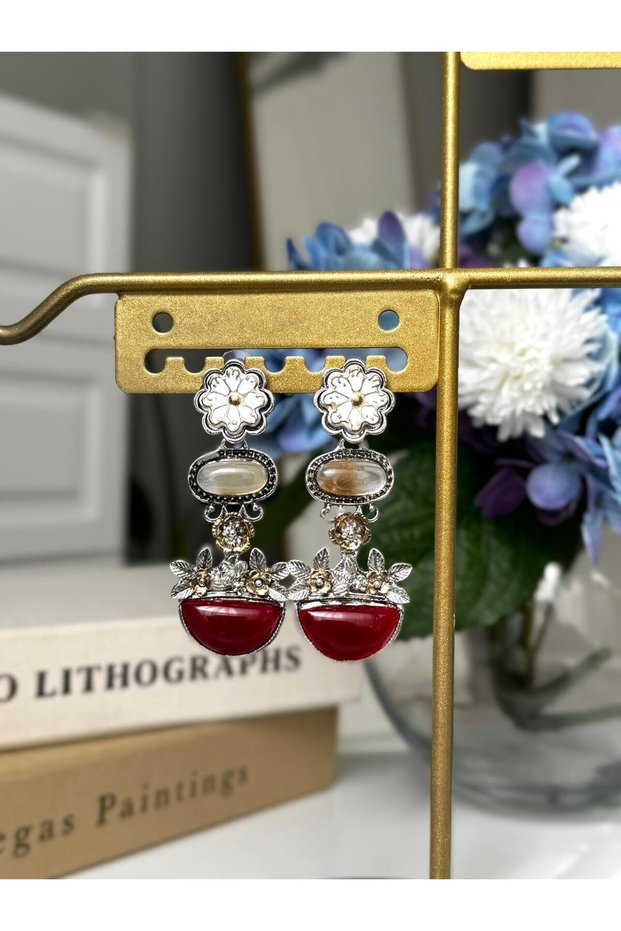 Zra Model Red Detail Design Earrings