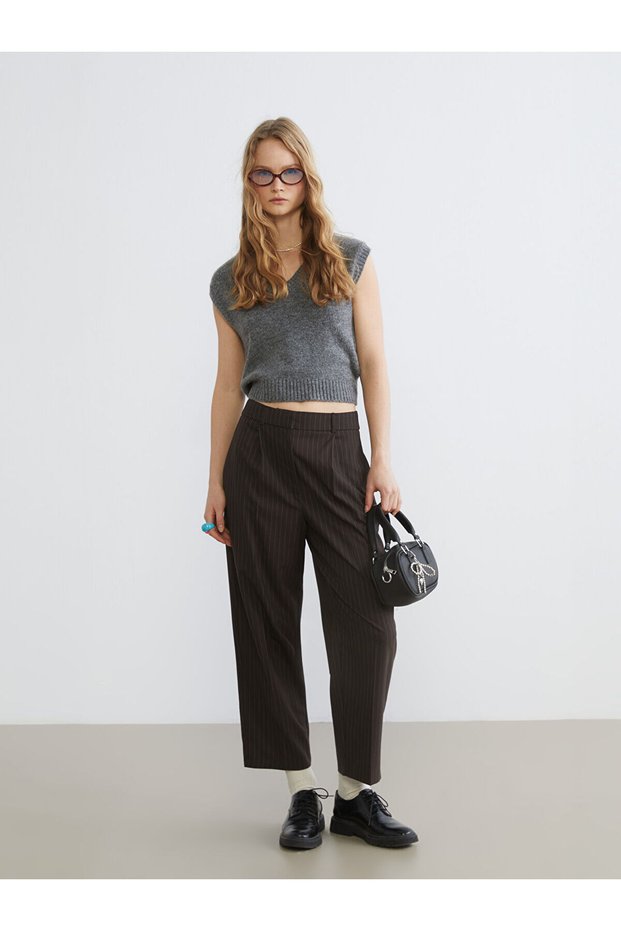 Xside Brown Loose Fit Striped Women's Pleated Trousers